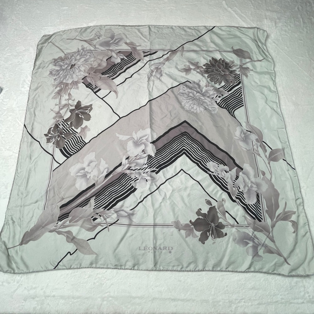 Leonard Paris Silk Scarf Floral Geometric Sage Green Grey Square Wrap 34x33